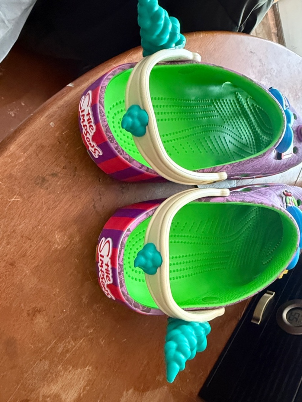 CROCS The Simpsons edition size 12 M Clogs - Picture 7 of 11